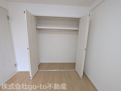 【収納】 | Mプラザ明石弐番館 | 約6帖の洋室の収納