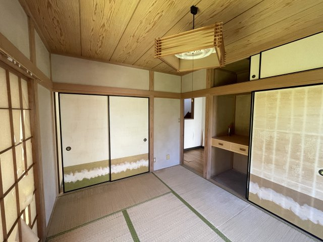 柳橋売り中古戸建ての和室