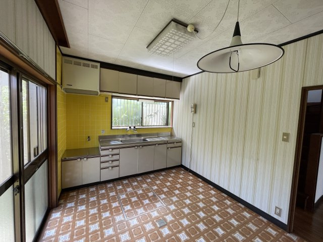 柳橋売り中古戸建ての居間・リビング