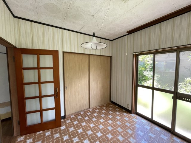 柳橋売り中古戸建ての居間・リビング