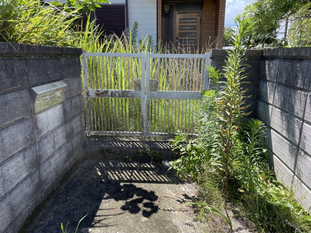 柳橋売り中古戸建てのエントランス