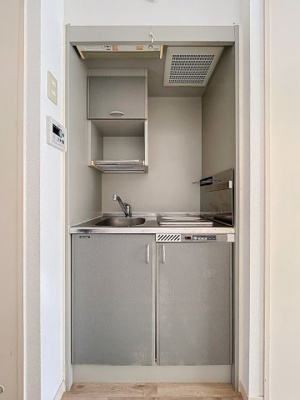 【キッチン】 | ジェイパーク下丸子弐番館 | ★吊棚付きでIHコンロのキッチン★