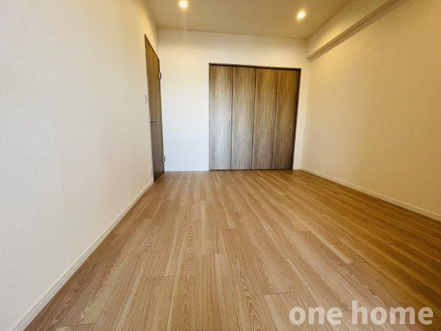 リバーガーデンかしまの洋室|◆約6.0帖洋室です！各居室が6帖以上と広めの居室が嬉しいですね！
◆令和7年7月フルリフォーム完了！手直しなしでお住まいいただけます！