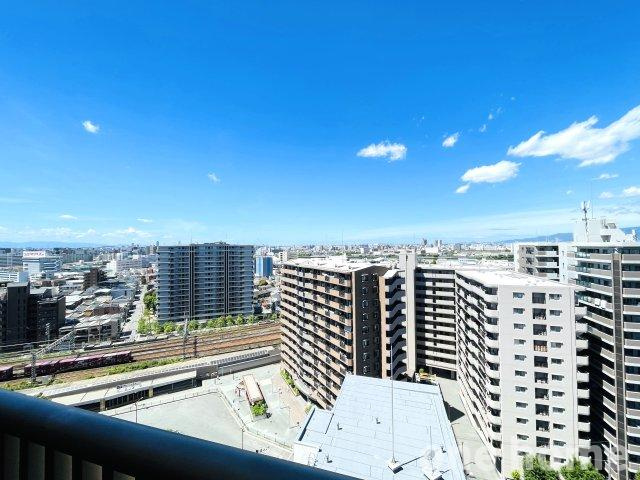 リバーガーデンかしまの展望|◆バルコニーからの眺望です！15階建ての最上階につき、遠くまで広がる景色をお楽しみいただけます♪
◆【即日内覧会開催中】ご自宅や最寄り駅などで送迎が可能です。ご希望をお申し付けください！