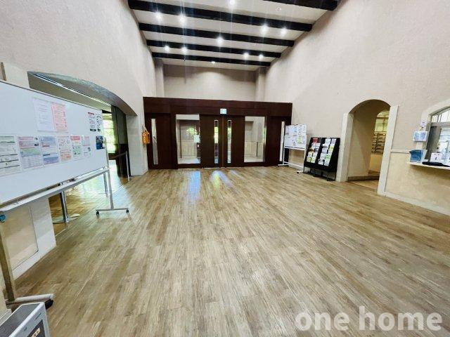 リバーガーデンかしまのエントランス|◆総戸数330戸の管理良好なビッグコミュニティ！
◆安心のオートロック完備マンション！