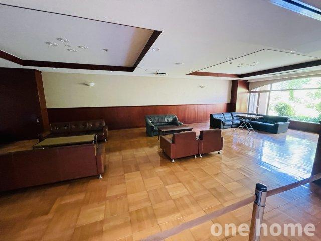 リバーガーデンかしまのその他共用部分|◆急な来客にご使用いただけるロビーがございます！
◆ペット飼育可能！大切なワンちゃん猫ちゃんと一緒に暮らせます♪