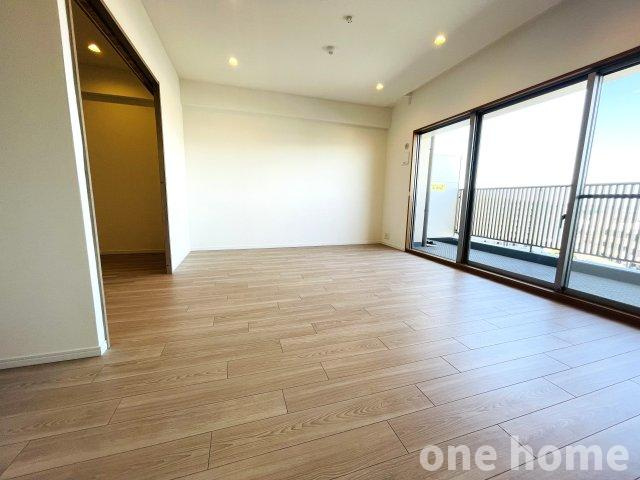 リバーガーデンかしまの居間・リビング|◆LDK 別角度です！15階建ての最上階のお部屋につき、陽当たり・通風・眺望 良好です！
◆ペット飼育可能！大切なワンちゃん猫ちゃんと一緒に暮らせます♪