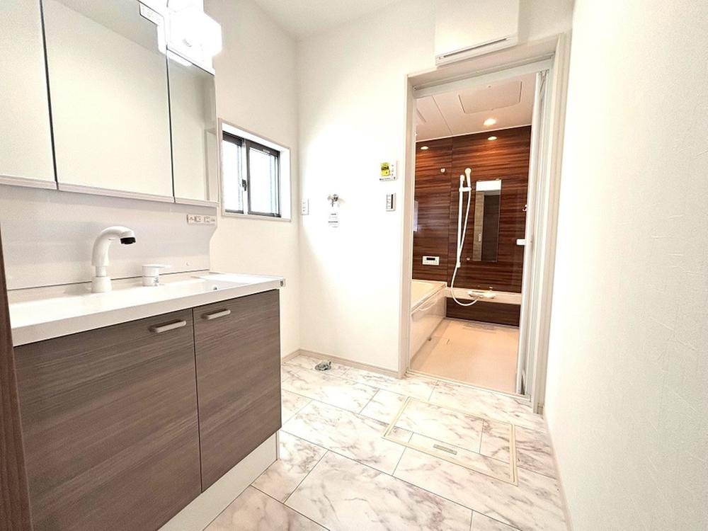 古河市三杉町　新築戸建3-1のキッチン