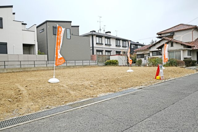 箕面市桜井1丁目建築条件無売土地の外観|現地外観正面写真です。