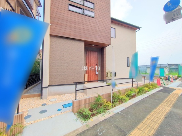 ふじみ野市大井中央１丁目の新築一戸建の前面道路含む現地写真