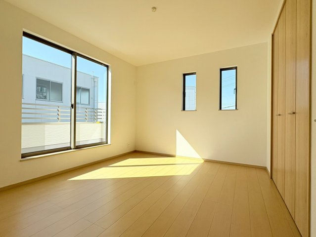 ハートフルタウン　江南市五明町　全2区画分譲の寝室|すべての居室にはたっぷり収納できる大型クローゼットを設置しています。