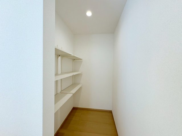 ハートフルタウン　江南市五明町　全2区画分譲の収納|たっぷりストックも入るパントリー付き！
