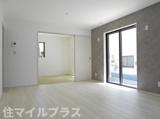 【居間・リビング】 | 郡山市深沢2丁目新築一戸建て2棟 | ゆったりとした居間です