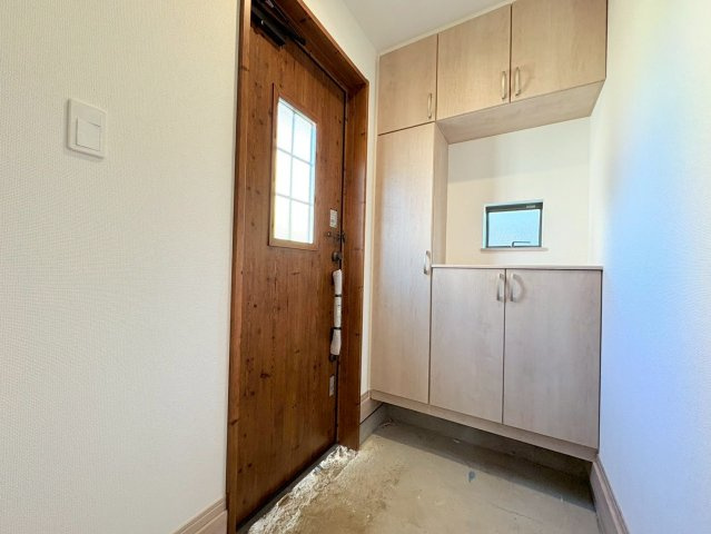 【商談中】ハートフルタウン　江南市五明町　全2区画分譲の玄関|玄関ドアの鍵はディンプルキーと内側はサムターンキーになっており防犯性の高い仕様になっています。