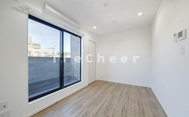 グランドパレスの居間・リビング