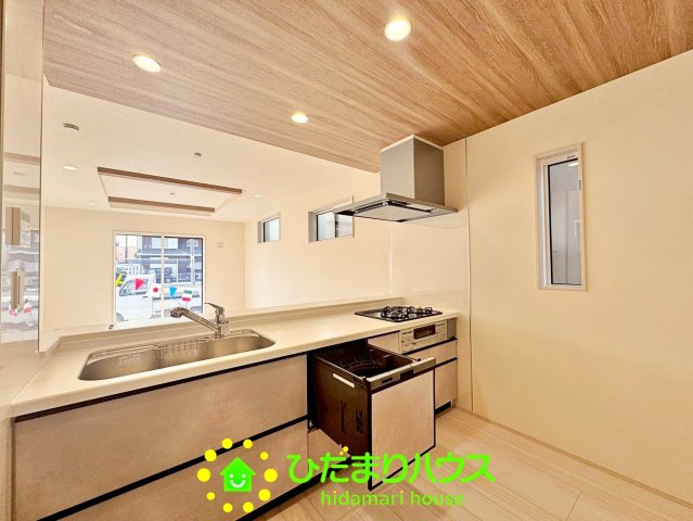 久喜市久喜東４丁目　新築一戸建てのキッチン