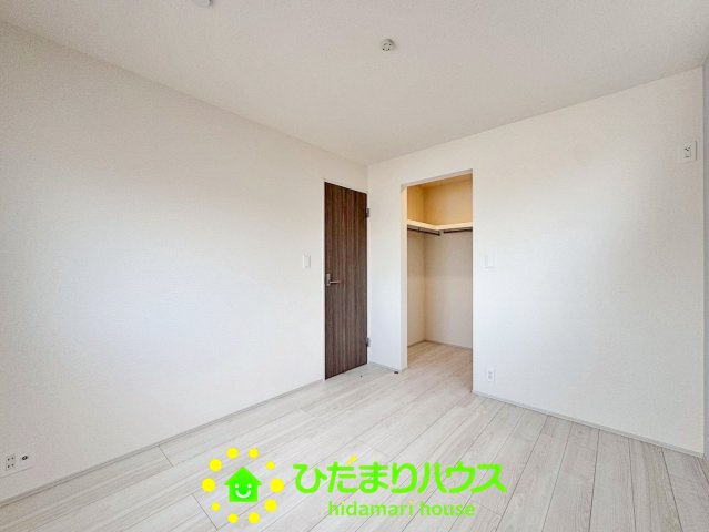 久喜市久喜東４丁目　新築一戸建ての収納