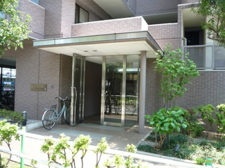 【エントランス】