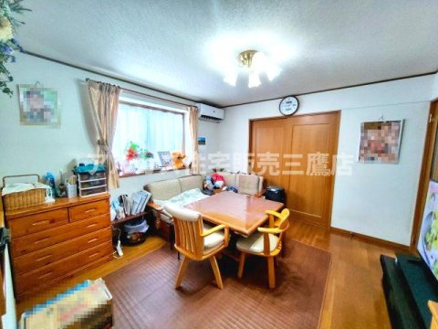 【太陽光パネル設置済】三鷹市深大寺2丁目 中古戸建 中央線 三鷹駅の居間・リビング