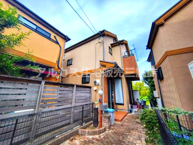 【太陽光パネル設置済】三鷹市深大寺2丁目 中古戸建 中央線 三鷹駅の外観