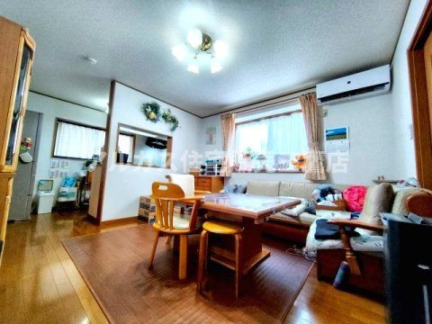 【太陽光パネル設置済】三鷹市深大寺2丁目 中古戸建 中央線 三鷹駅の居間・リビング