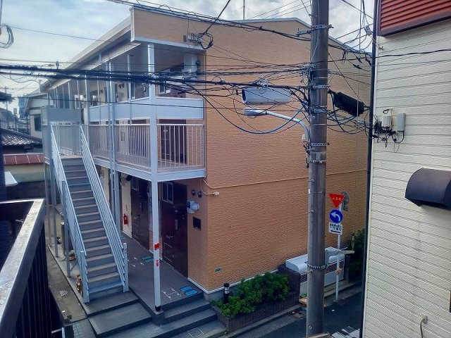 レオパレスフローラ