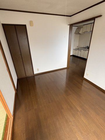 グランドゥール植田の居間・リビング