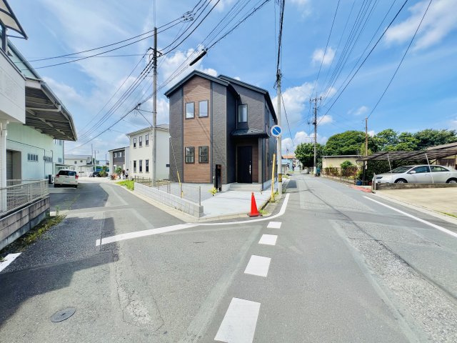 桐生市東の前面道路含む現地写真|車の通りも少なく駐車も楽々♪