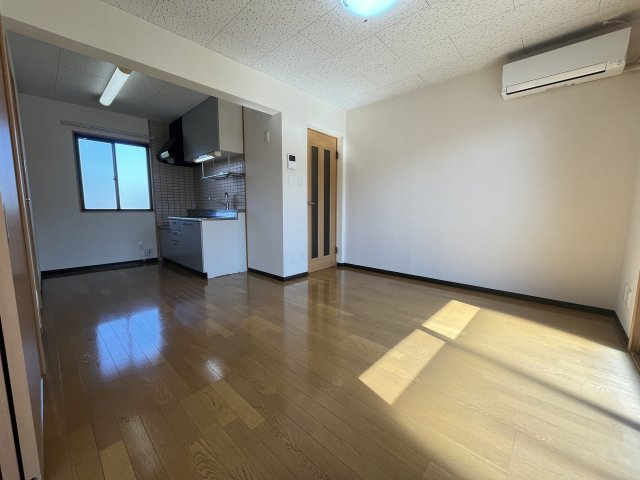 ウエスティマンションの居間・リビング