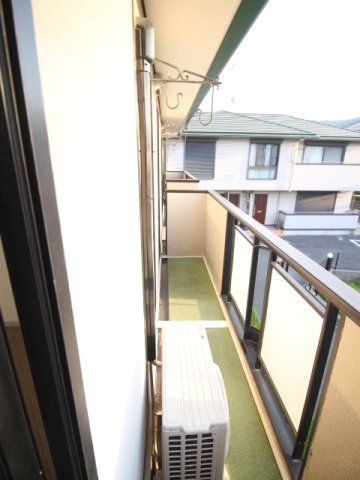 ウィンディアコリーヌA棟のバルコニー