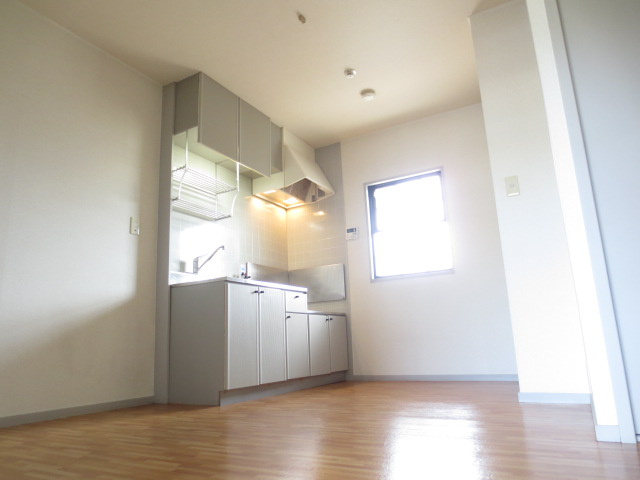 ウィンディアコリーヌA棟の居間・リビング