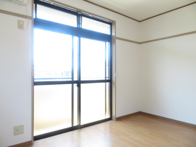 【洋室】 | カーサ・イマイ | 2階南洋室