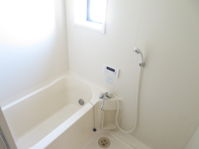 【浴室】 | カーサ・イマイ | 追い焚き機能・窓あり