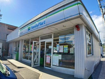 【周辺】 | カーサ・セレノ | ファミリーマート 上桂山田口店まで700m