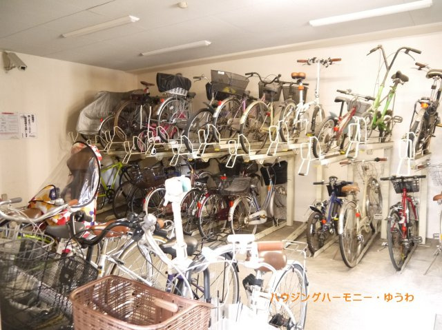 【その他共用部分】 | アークステージ北池袋 | 建物内に便利な駐輪場があります。