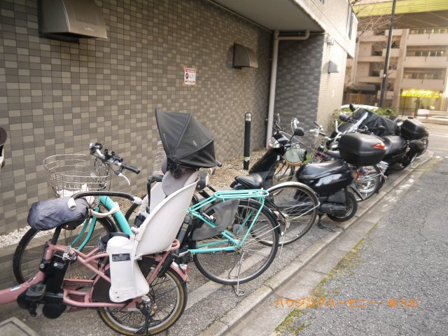 【その他共用部分】 | アークステージ北池袋 | 敷地内に、バイク置場もあります。