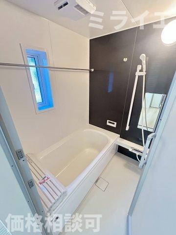 【新築戸建】札幌市西区西野11条9丁目2棟の浴室|追焚機能・浴室乾燥機能完備しています。