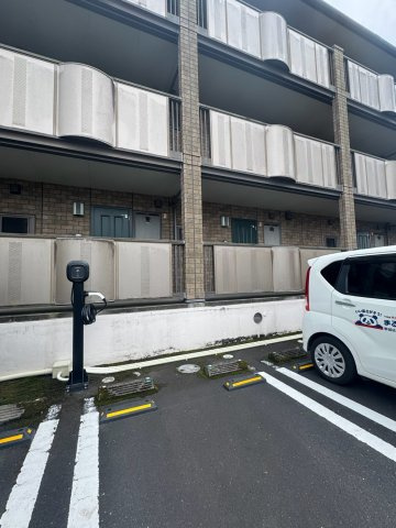 Hermitの駐車場