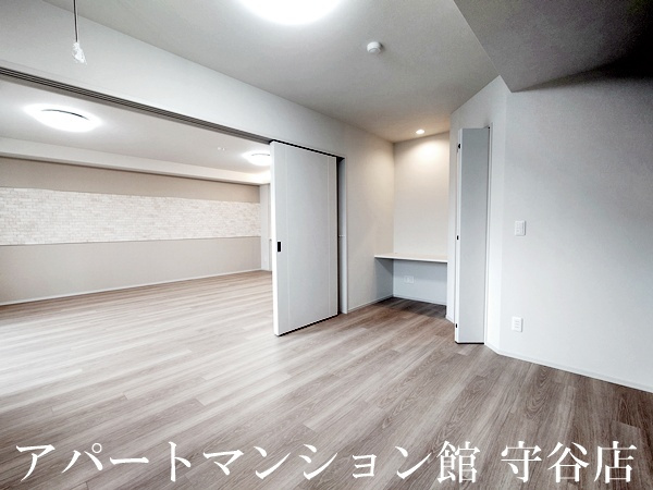 プライム フォレスト 百合ヶ丘の寝室