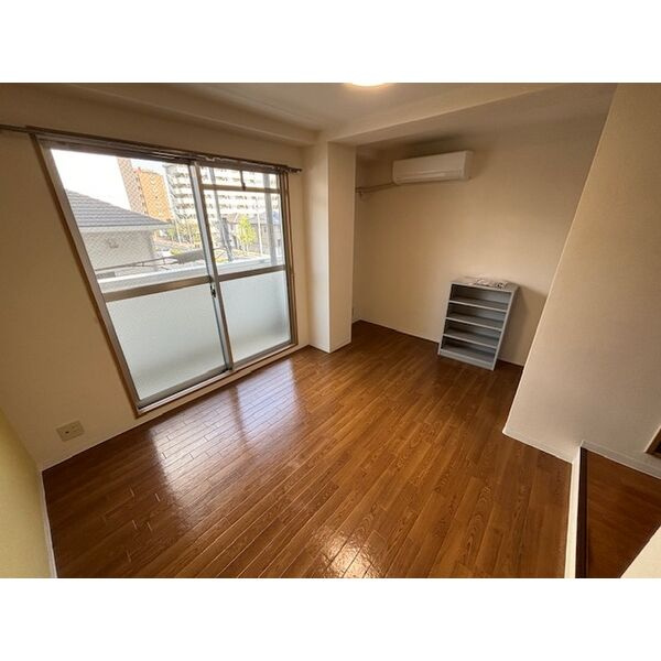 UTレジデンス六甲の居間・リビング