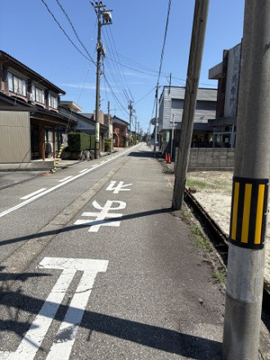 【前面道路含む現地写真】 | 本江字黍野1430-15、1450-9売地