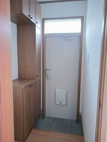 エムフローレンス三番館の玄関|ゆったりとした玄関です