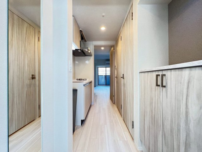 【玄関】 | ブランシエスタ天満