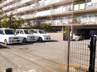 【駐車場】 | 自走式の駐車場がありますので、車必須のかたには、安心です。