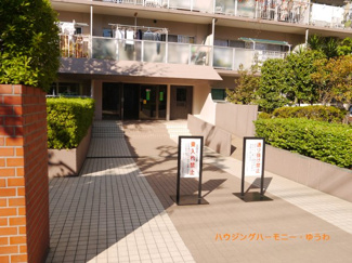 【エントランス】 | 清廉とされたエントランスになっています。