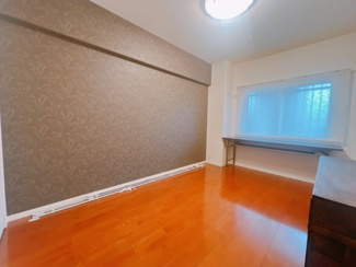 【洋室】 | サーパス小白川サウスサイド