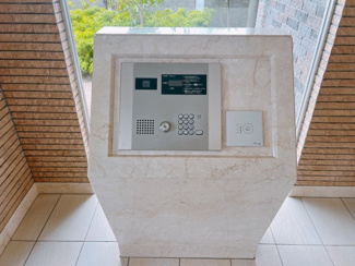 【玄関】 | サーパス小白川サウスサイド