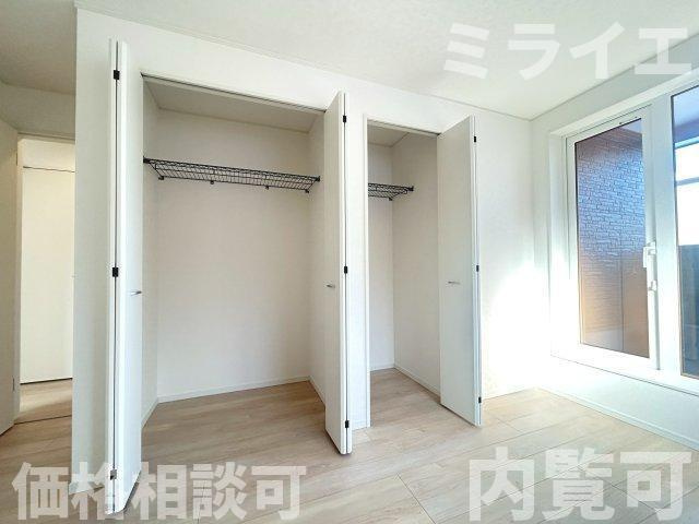 【新築戸建】札幌市南区藤野2条12丁目3棟の収納|標準奥行90㎝で収納力のあるクローゼットを配置しています。
3号棟