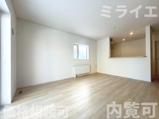 【新築戸建】札幌市南区藤野2条12丁目3棟の居間・リビング|【仲介手数料無料】【価格相談可能】【内覧可能】です。
3号棟