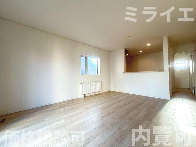 【新築戸建】札幌市南区藤野2条12丁目3棟の居間・リビング|【仲介手数料無料】【価格相談可能】【内覧可能】です。
3号棟